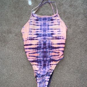 JOLYN SCOTTY FIXED BACK